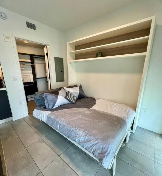 Apartamento Spacious Studio In The Heart Of Downtown Miami Exterior foto