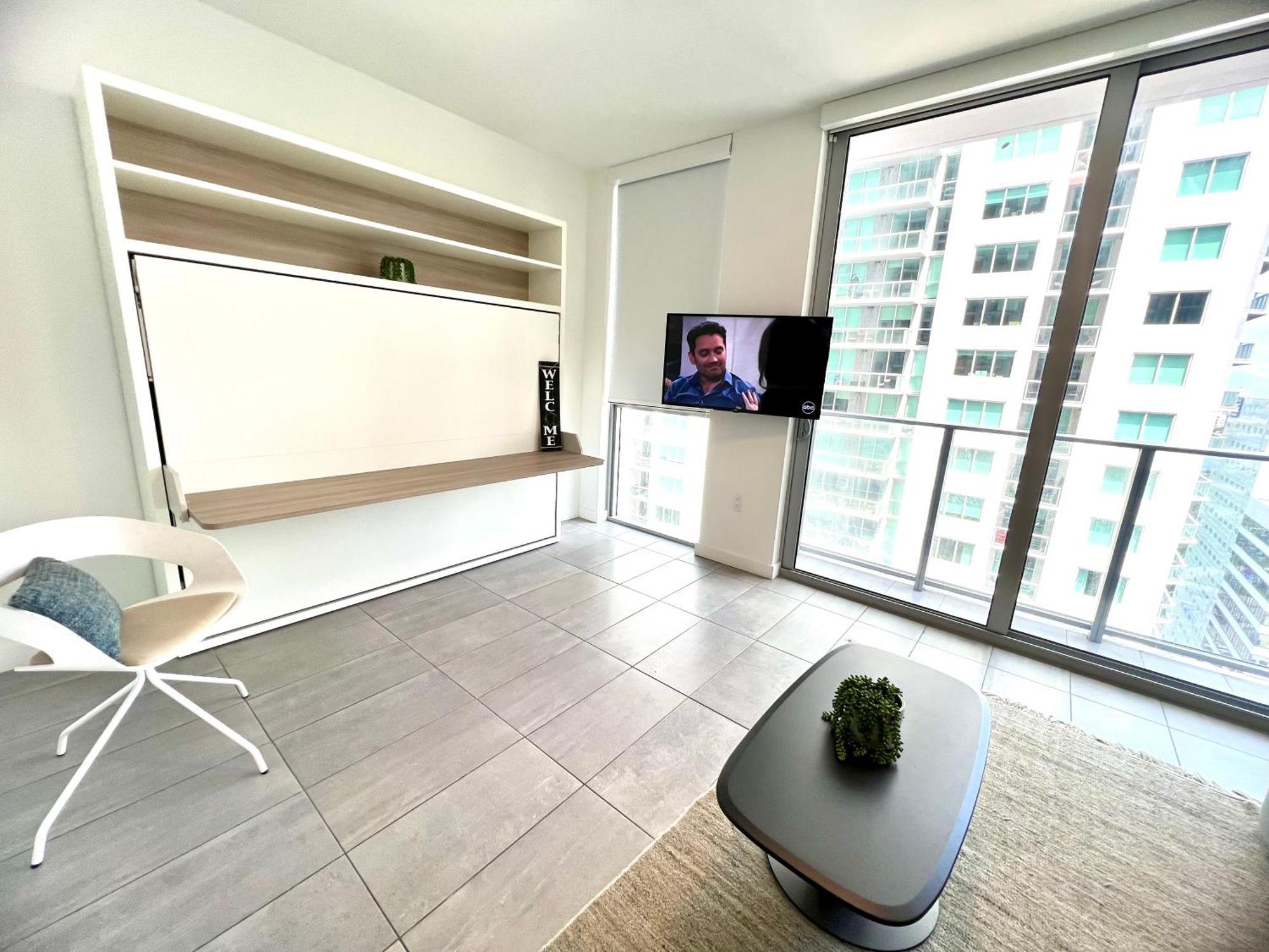 Apartamento Spacious Studio In The Heart Of Downtown Miami Exterior foto